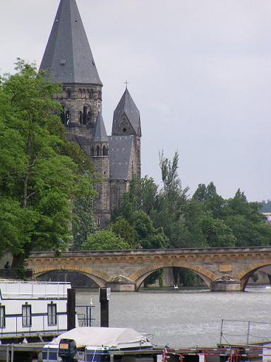 Vue du Port sur Metz